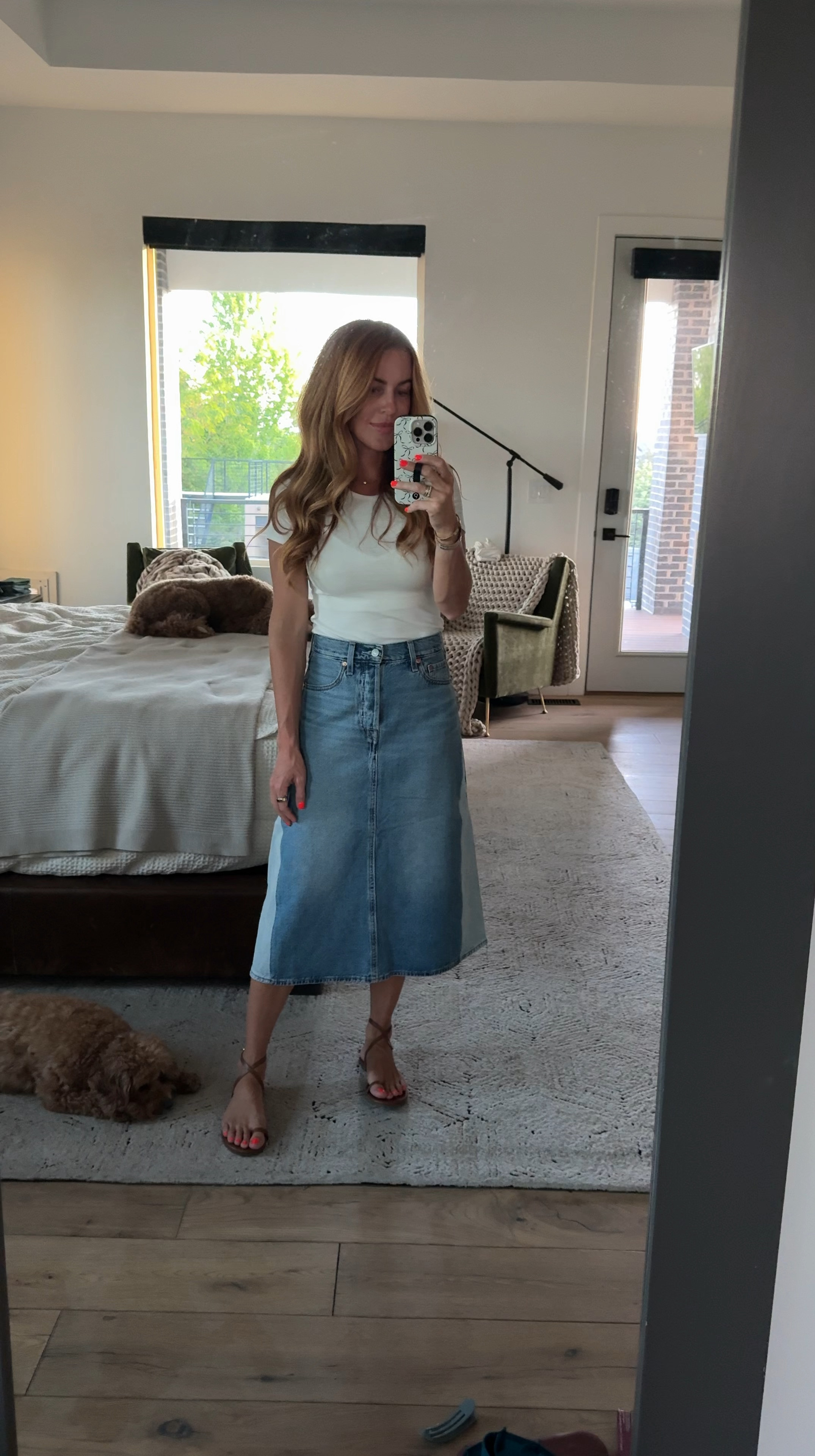 Okay, another denim skirt from @levis.. but how could I not grab this one?! Love the length. I’m in the 25!