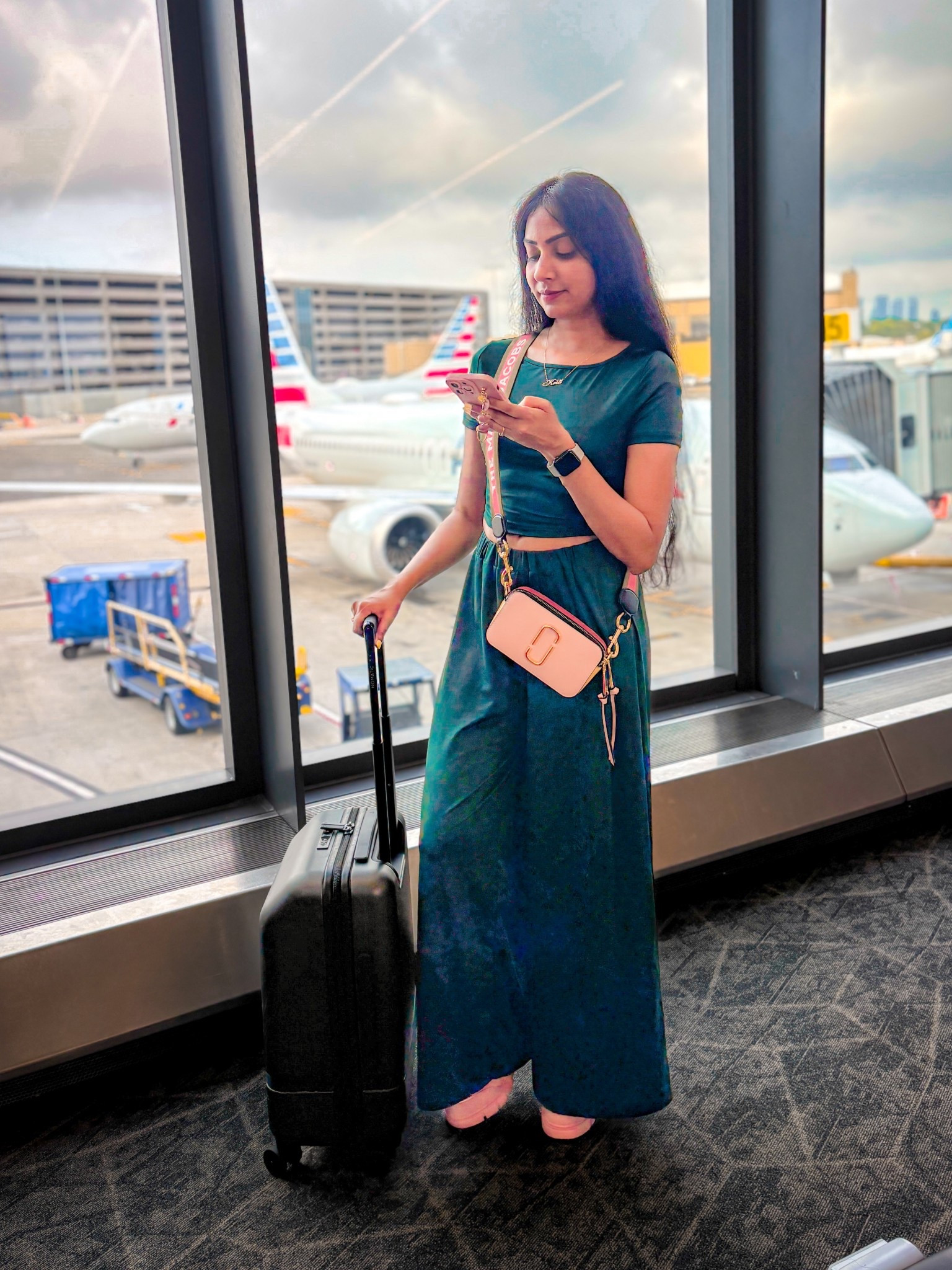 Airport outfit, airport fashion, travel outfit, travel essentials, casual outfits, comfy outfits, summer ootd, outfit inspo, outfit inspiration 

#LTKTravel #LTKStyleTip #LTKItBag