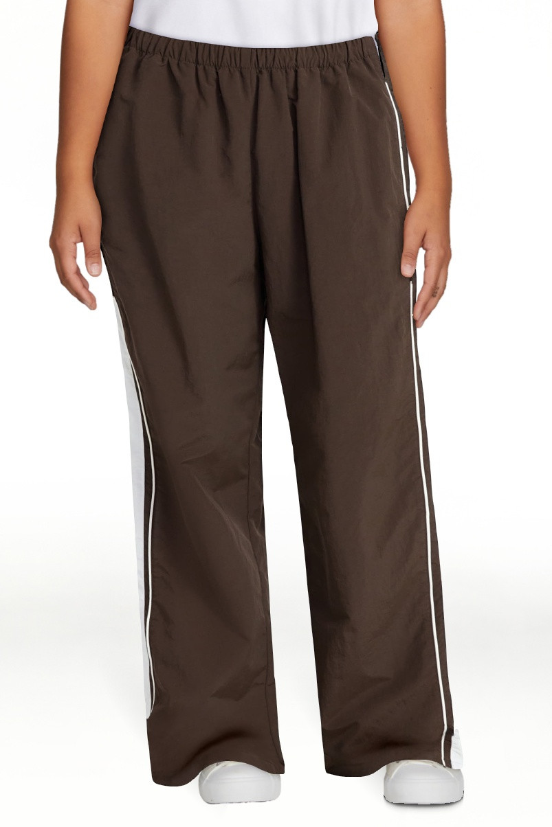 No Boundaries Side Stripe Track Pants, 30.5'' Inseam, Women's XXS-XXL | Walmart (US)