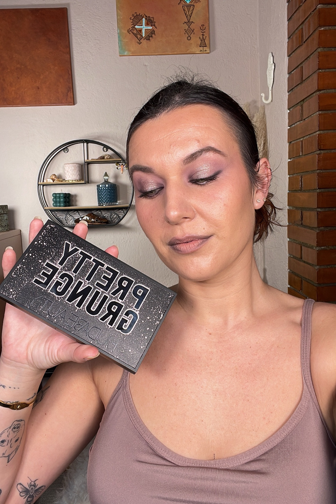 Pretty Grunge 

#LTKbeauty #LTKeurope #LTKGiftGuide