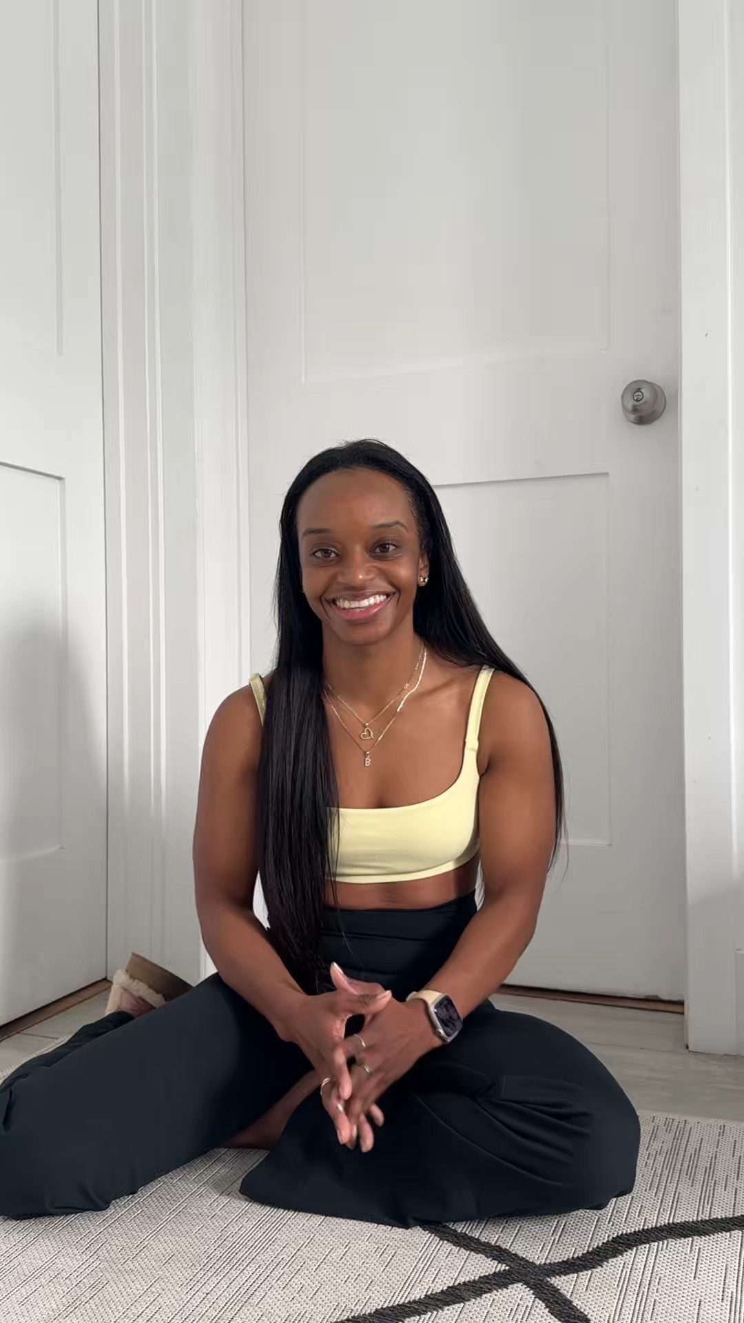 Inspirational talk ootd 

Empower the essence and empower the body to be you're meant to BEE 🐝✨