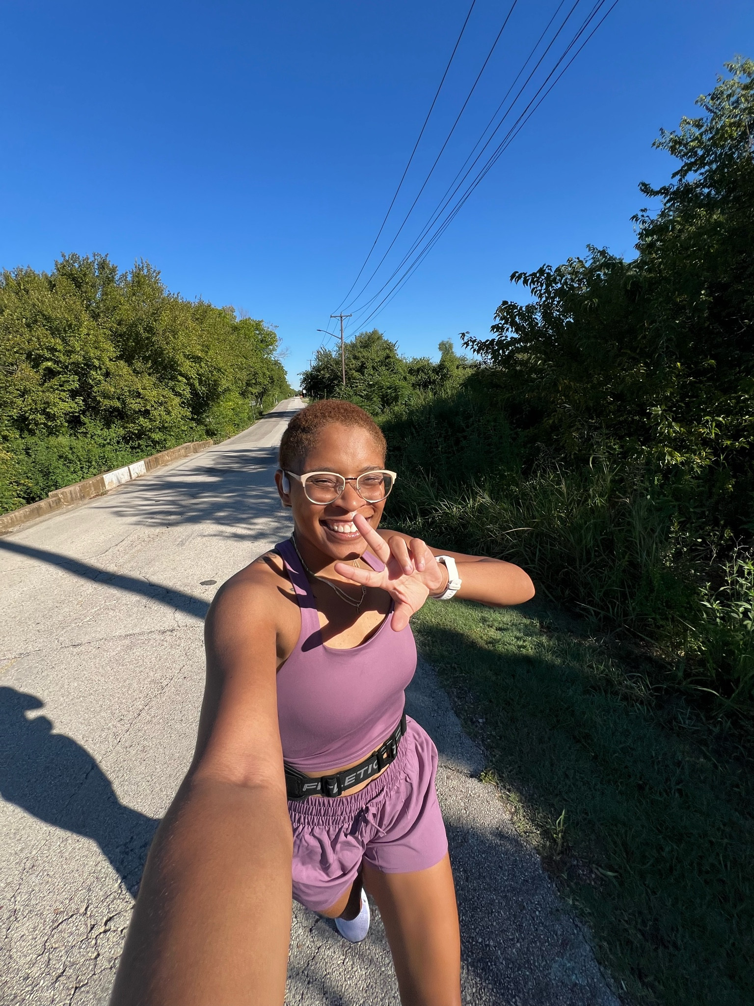 A little run in my Senita set.

Senita, athletics, workout set, activewear 

#LTKFitness #LTKFindsUnder50 #LTKActive