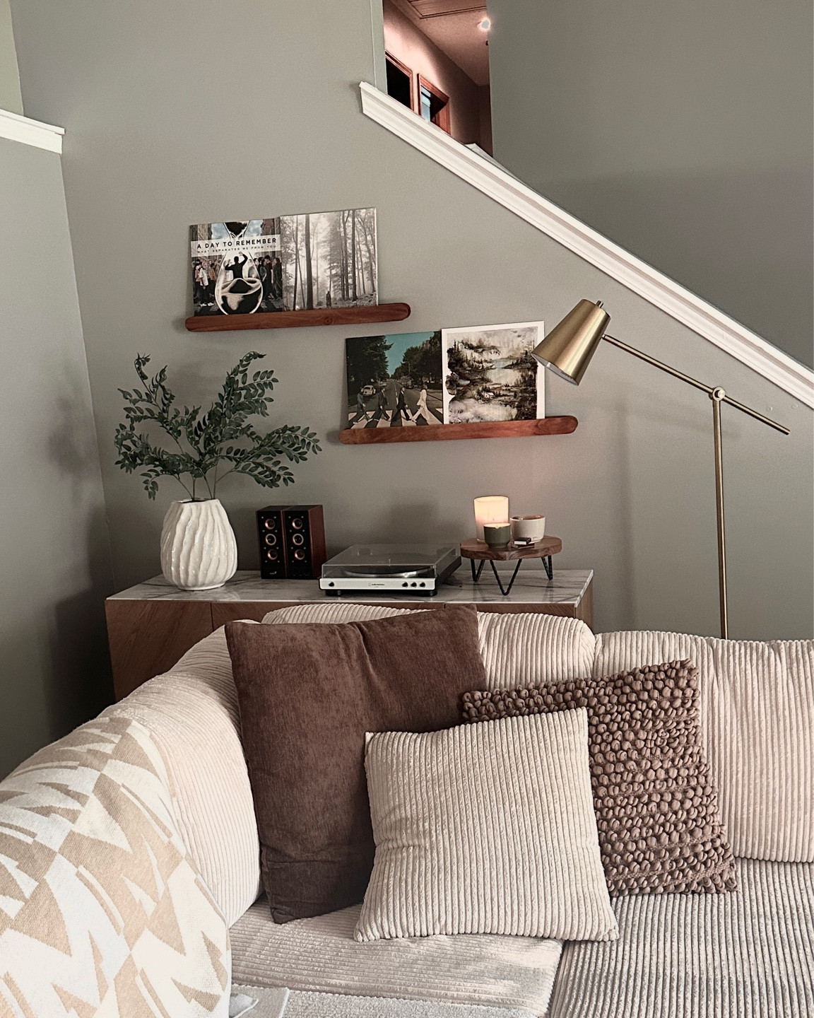 Cozy corner ❤️

Home decor, record stand, affordable home decor, affordable furnituree

#LTKhome