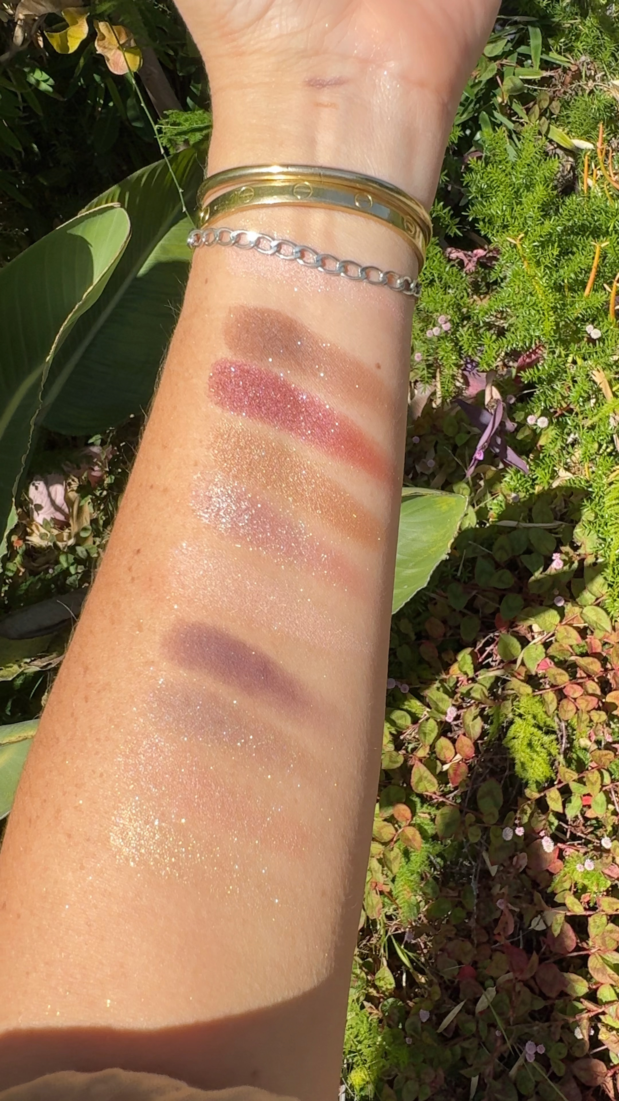 SUQQU Holiday Palettes
Bottom: 101
Top: 102
❄️✨

#LTKGiftGuide #LTKVideo #LTKBeauty