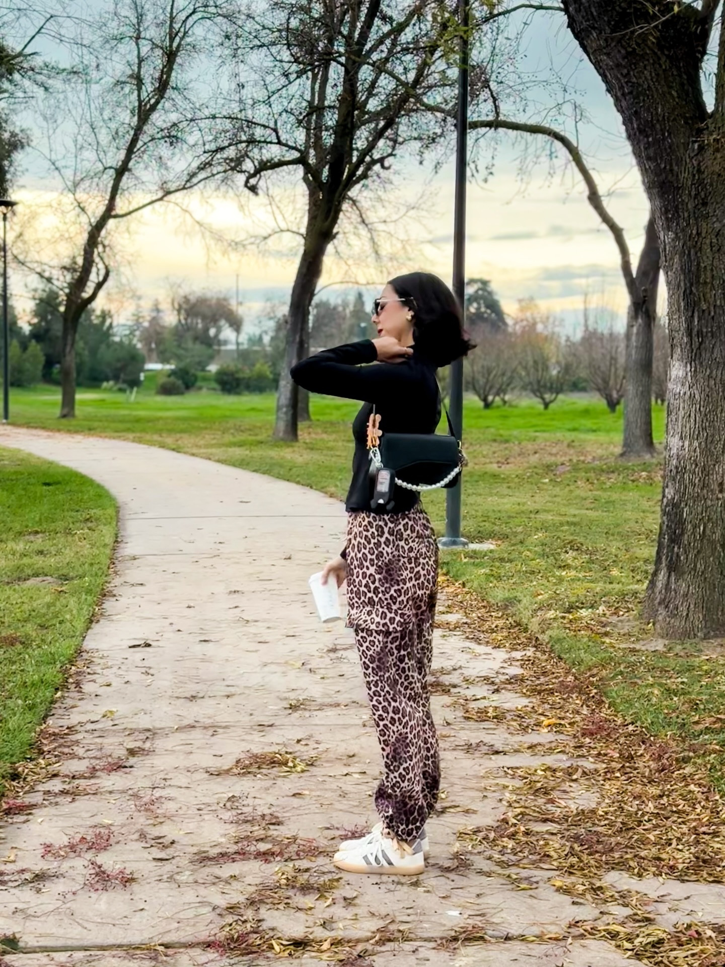 Unintentionally took Christmas week off and soaked up every bit of the holiday season with family 🤍

Headed to one of my last workout classes of the year in a brand new set, feeling grateful and refreshed.

Hope you all had the most beautiful Christmas, and I can’t wait to welcome the new year with you. 
Happy Sunday, my friends ✨

Amazing Amazon activewear from @yipink.official 

🔗Link in bio

#Yipinkactivewear #YipinkTryon #Yipinkreviews #loungeoutfits #workoutootd Activeweardupes Amazonfashion Amazonactivewear Amazonreview

#LTKootd #LTKHoliday #LTKfitnessgoals