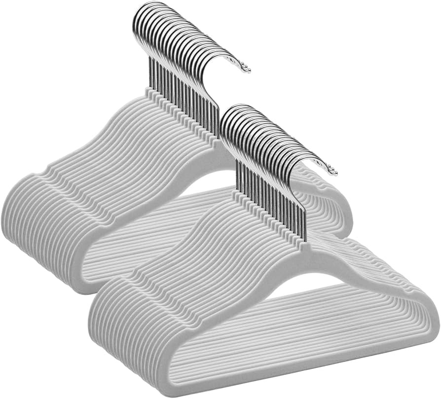 Amazon.com: GoodtoU Kids Hangers Velvet 50 Pack -Baby Felt Hangers Non Slip Toddler Hangers Child... | Amazon (US)