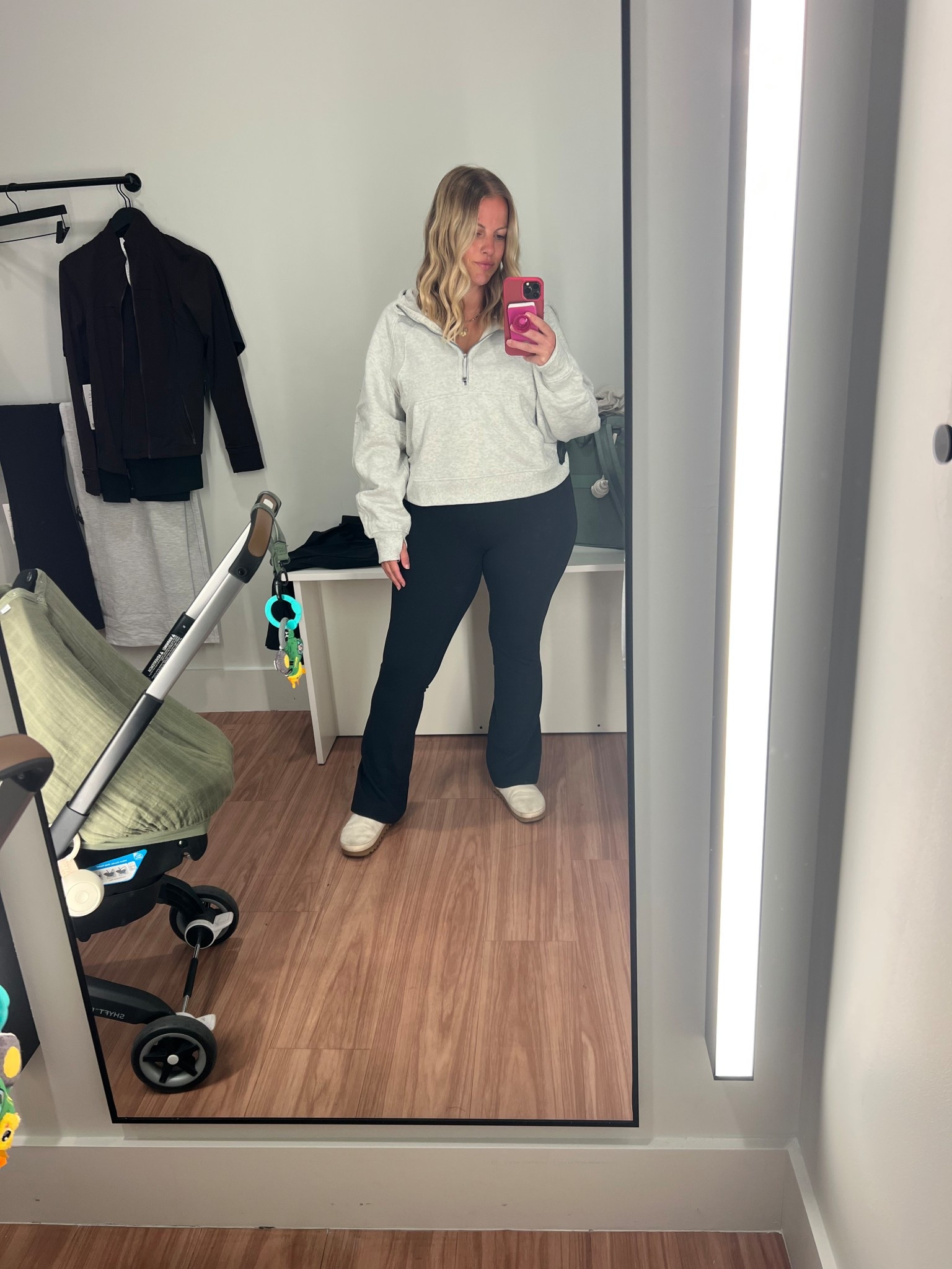Postpartum friendly fall outfit 

#LTKBump #LTKSeasonal #LTKActive