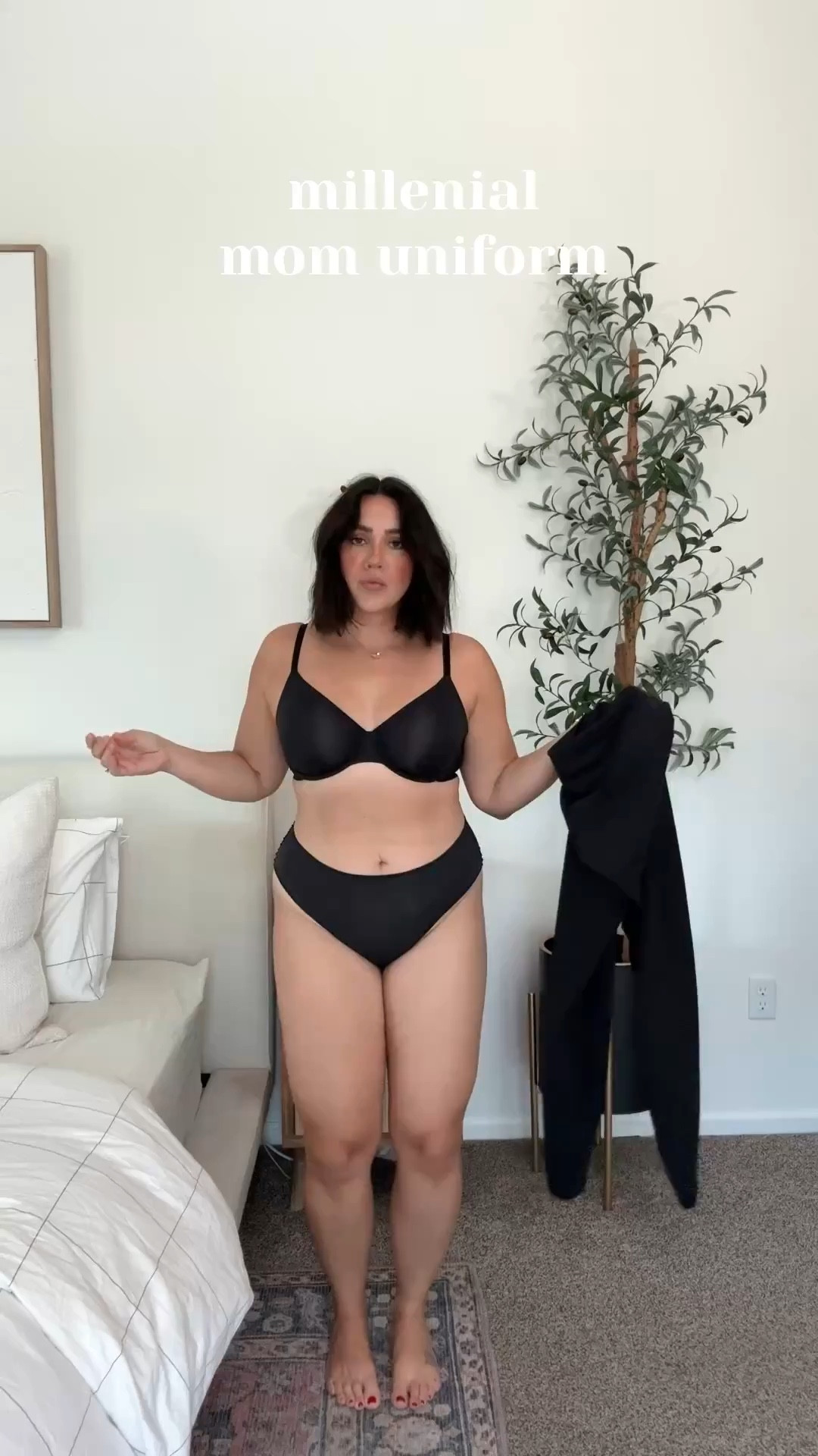 Bra tts
Undies tts 
Leggings tts (I did a L)
Top runs big (my size M) 
Jacket L 