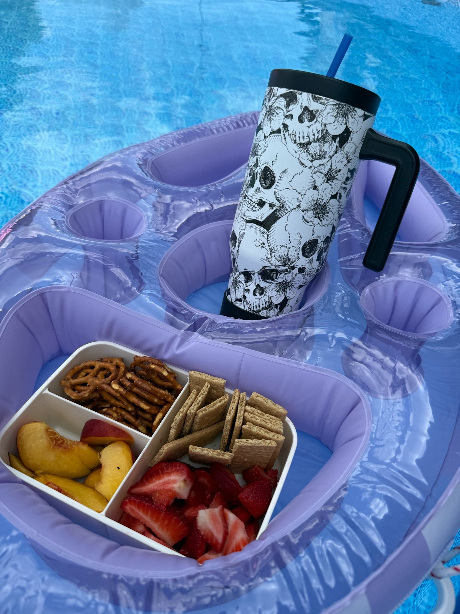 Pool drink/snack float!
