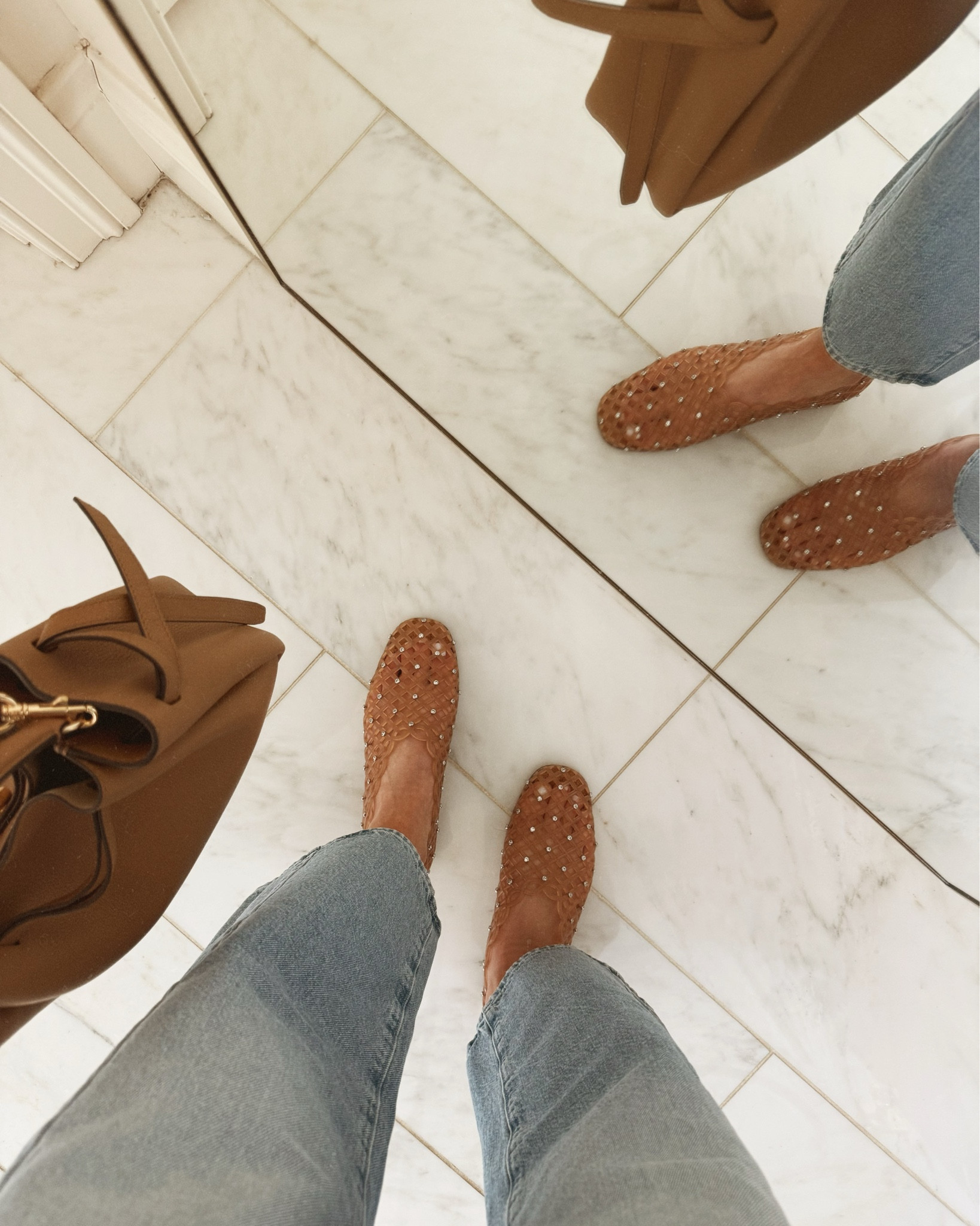 Jellies are a big trend for spring. Love this pair! Fit tts and so comfy 