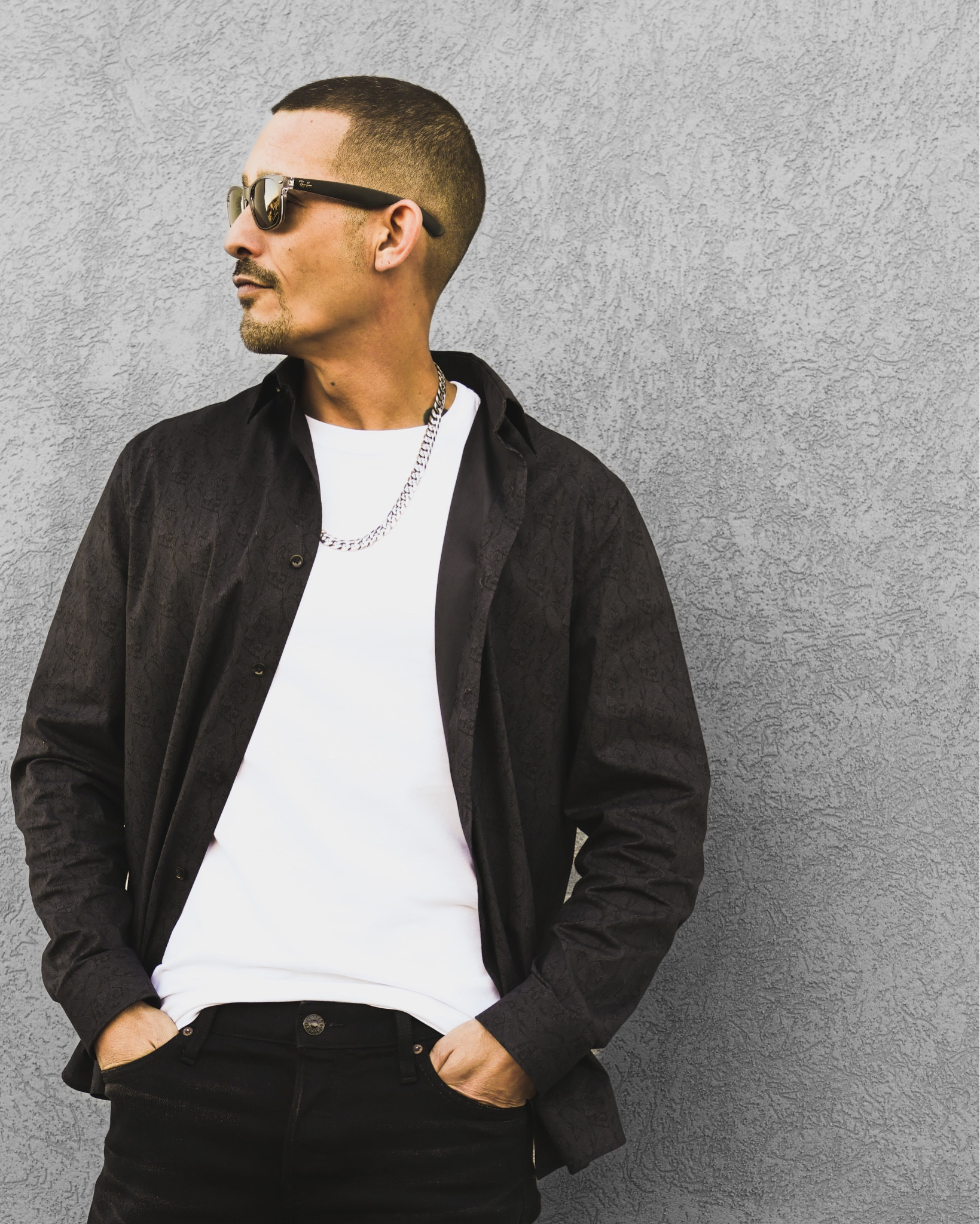 Sale! Sale! Sale! You won’t believe the process in these shirts & jeans! Get him the gifts he needs!


#LTKmens #LTKGiftGuide #LTKsalealert