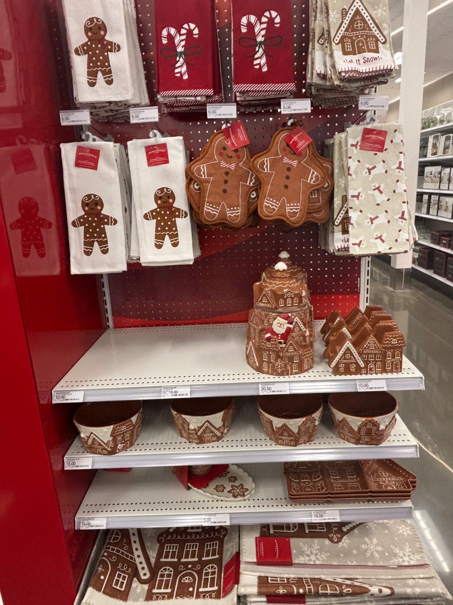 Christmas at target! 🎄

#LTKHoliday #LTKFamily #LTKHome