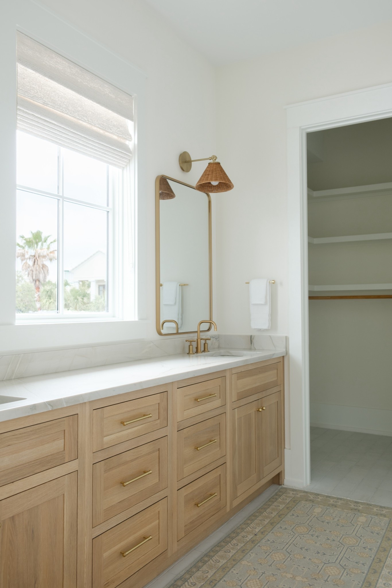 Shop “Holiday House” bathroom 

#LTKHome