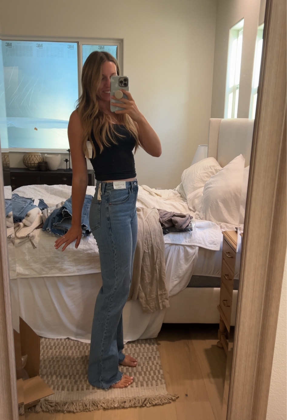 Long jeans!!!!!! I'm 5'9/ almost 5'10 and I can never find anything long enough. THESE ARE IT #jeans #tallgirls #abercrombiejeans 