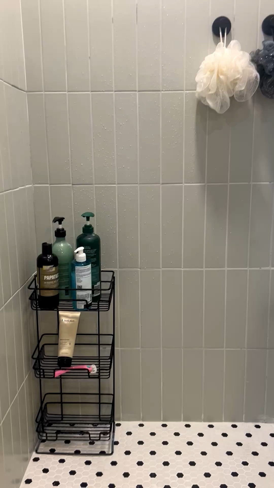 Hooks 🪝 hung! 

#LTKHome #LTKSeasonal #LTKmorningroutine