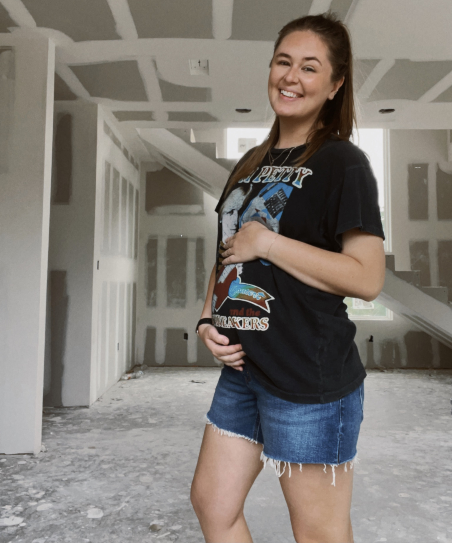 The best maternity jean shorts from Abercrombie. Wearing my true size 28 and still lots of room to grow into! 

#LTKbump #LTKunder100 #LTKstyletip