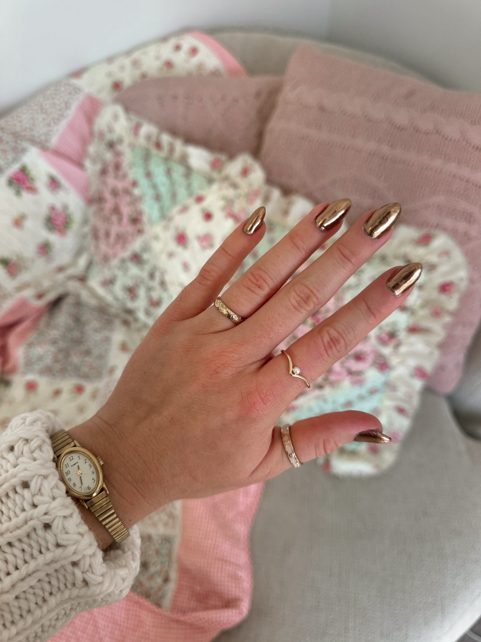 Gold nail🤎✨ 

I created this nail look using a brow nail polish, gel top coat, and gold chrome powder. 

#LTKBeauty #LTKFallSale #LTKSeasonal