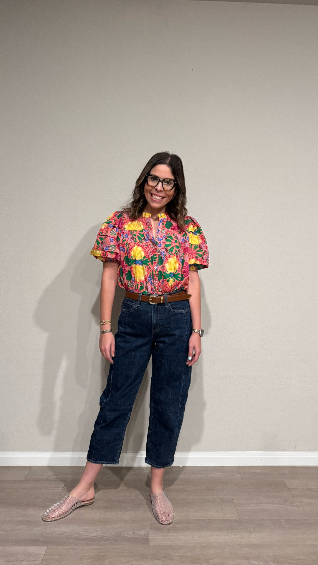 Work outfit… but mentally I’m already at the beach 🌊☀️
Mixing a little fun into the 9–5 with this look—because why not bring the vacation energy with you? My top is from a local boutique, but I linked some similar inspo so you can recreate the vibe ✨
#WorkOutfit #BeachVibes #OfficeStyle #FunFashion #MomStyle #EverydayStyle #OOTD #ColorfulStyle

#LTKmomlife #LTKootd #LTKMidsize
