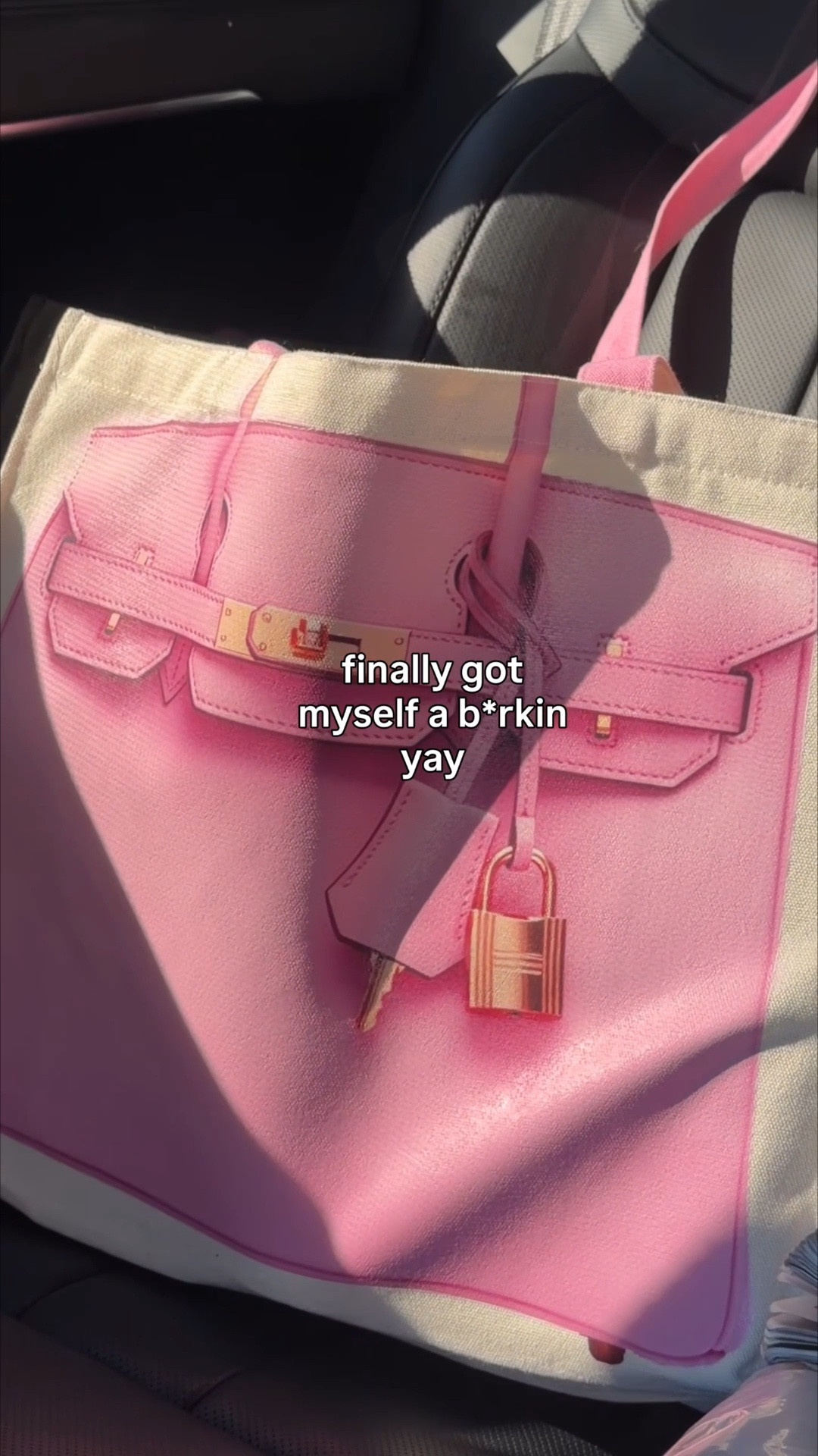 Yay😏 all joking aside, I freaking love his bag. I’m going back for more colors.

#LTKmorningroutine #LTKstorytime #LTKmomlife