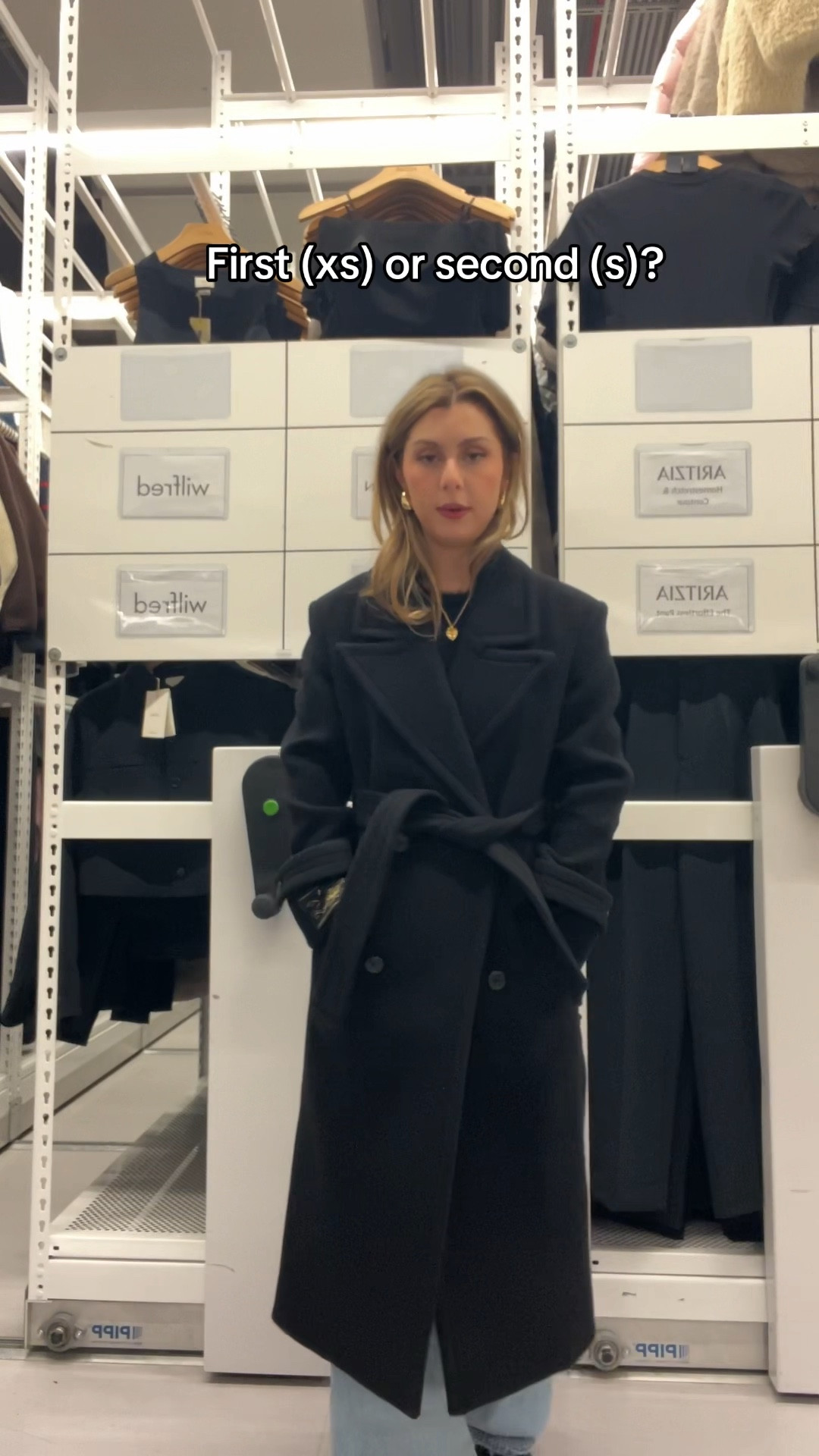 MAXINE COAT ARITZIA

#LTKPetite #LTKHoliday #LTKSeasonal