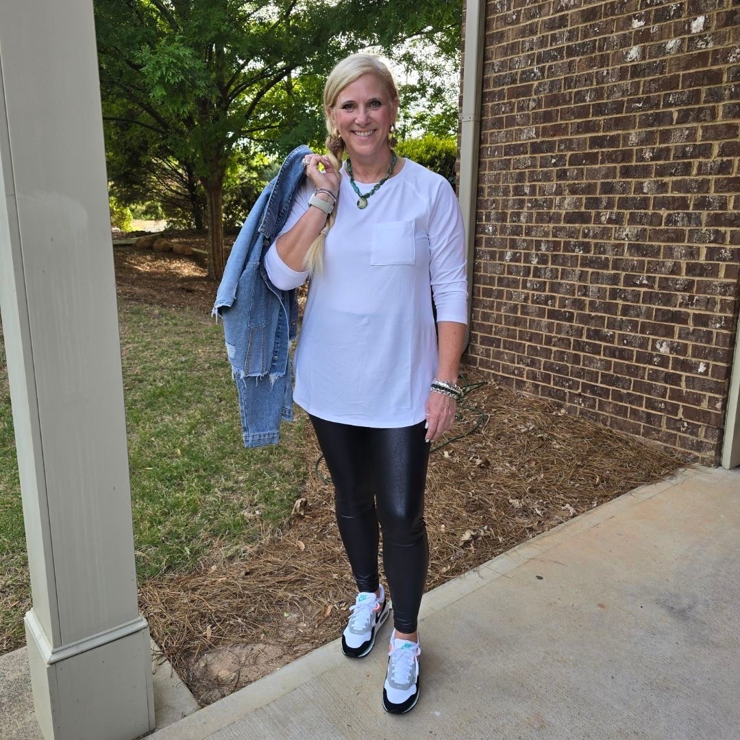 #denimjacket #longtshirt #shirt #leggings #nike

#LTKmomlife #LTKootd #LTKOver40