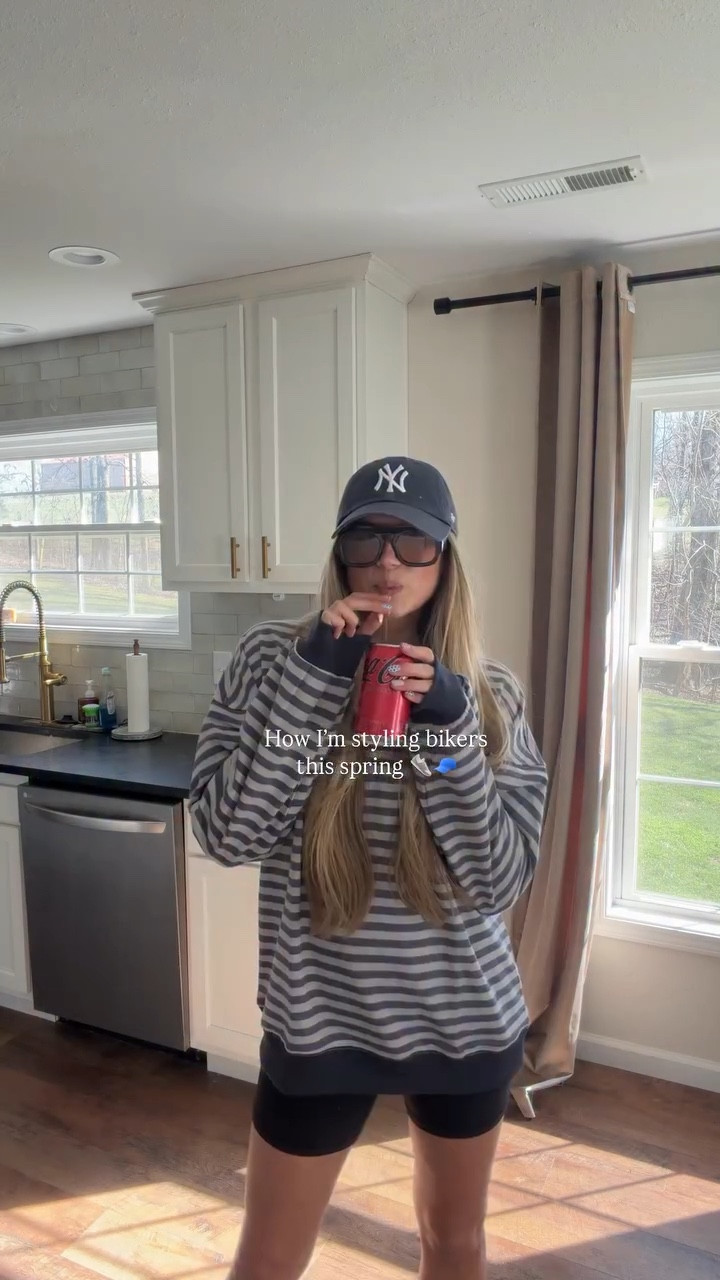 If I’m not careful I’ll wear it every day 😜👟 Love a stripe, biker, sneaker combo!

Comfy but on trend and so cute — Comment OUTFIT to shop!

#outfitinspo #stripes #ootd #bikershorts #springstyle