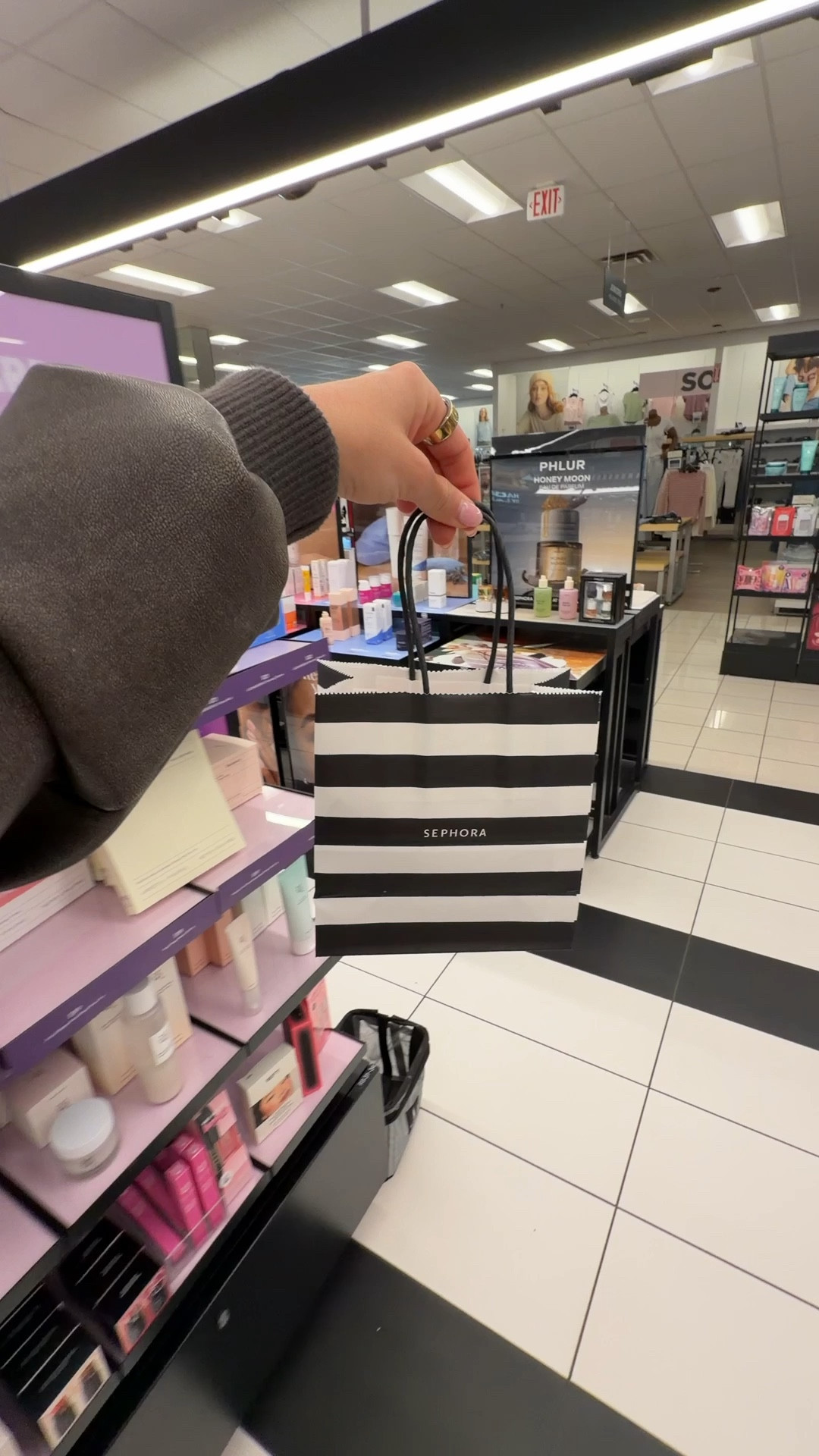 Everything I grabbed/ordered from Sephora at kohls today! 

SPRINGSALE- Save 10%/15%/20% off your purchase

SCSAVE- 30% off ALL Sephora Collection with code 

@kohls @sephora #kohlspartner #sephoraatkohls 