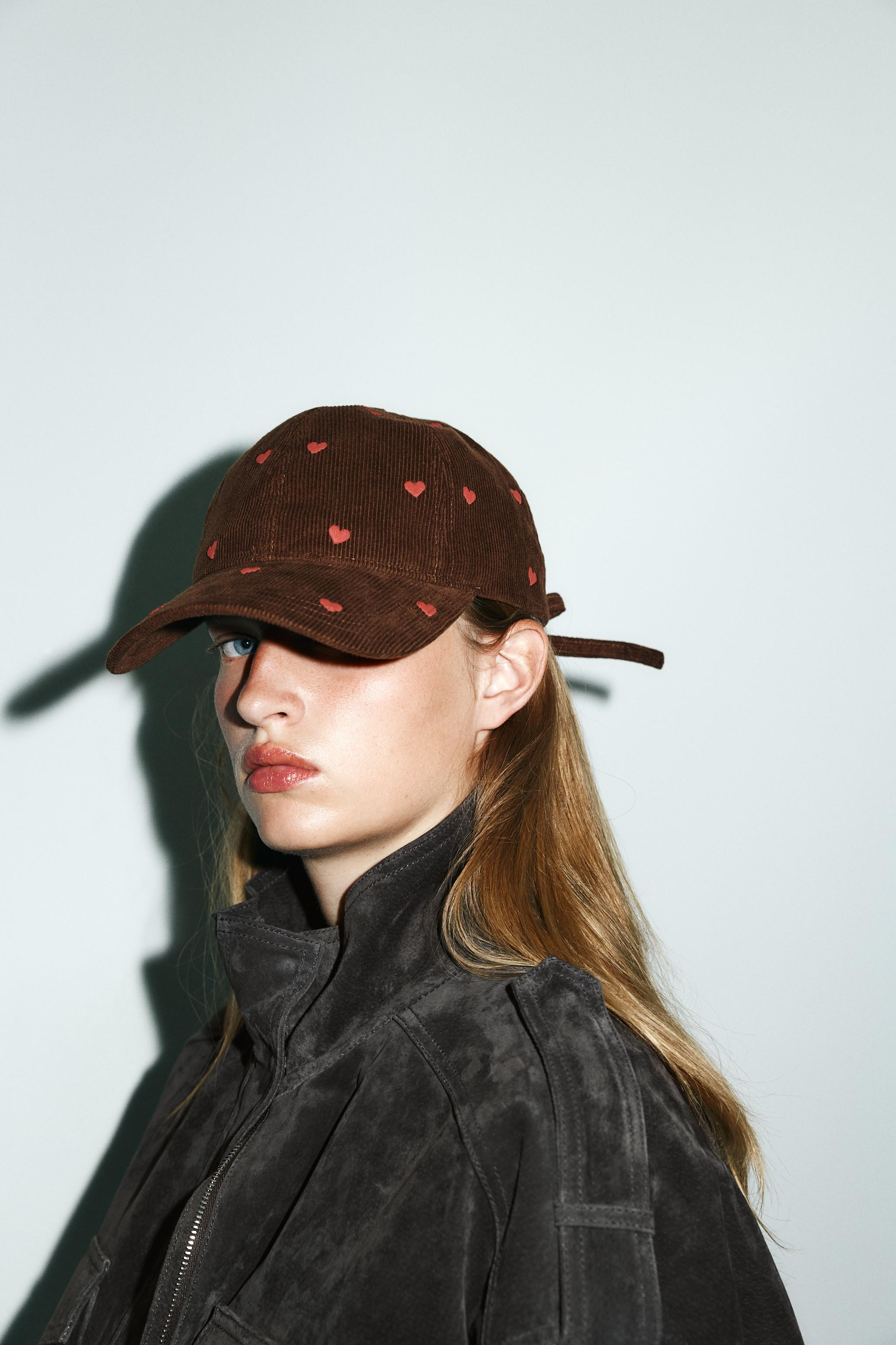 CORDUROY CAP WITH HEART EMBROIDERY | Zara AU