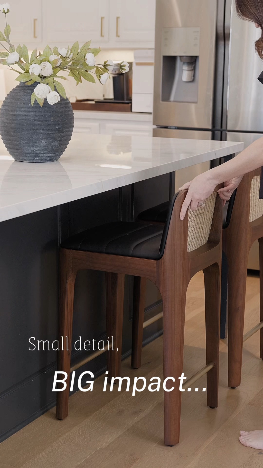 The details make the room.
We’ve had these barstools from Denver Modern for a while now, and they’re still one of those pieces I’d choose again without hesitation. They bring just enough structure and warmth without overpowering the space—which is harder to find than it sounds.
Proof that the right finishing touch really does change everything.
If you’ve been looking for something timeless, these are worth considering. Details are linked in LTK.