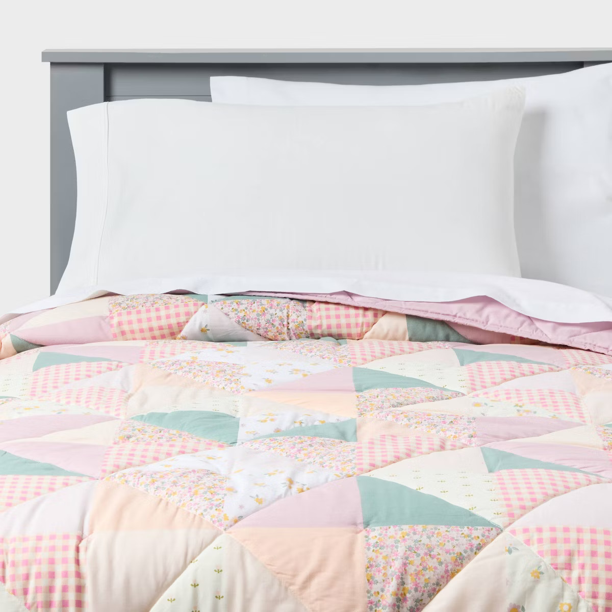 Full/Queen Patchwork Heirloom Kids' Quilt - Pillowfort™ | Target