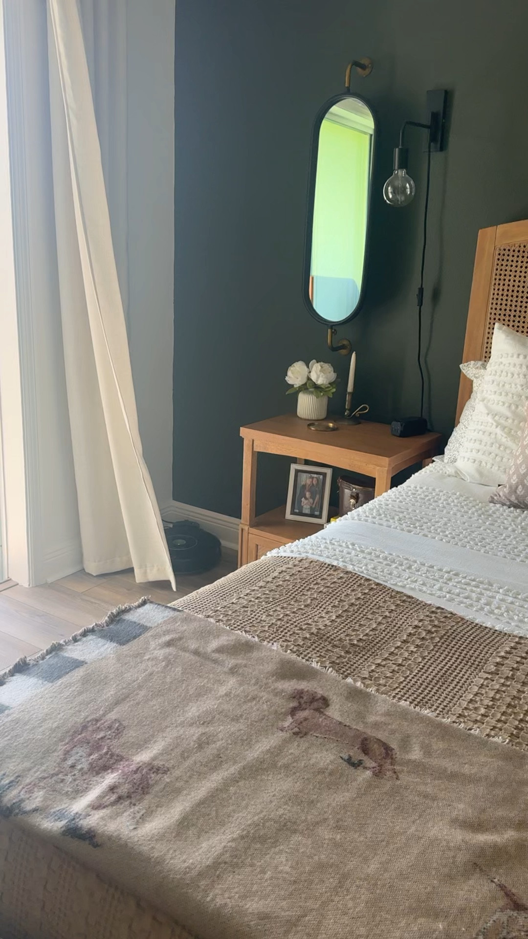 I don’t want to spend a fortune on our guest bedroom decor for spring so I was super excited to find this block print throw pillow at WalMart!!!
It looks like a much higher priced pillow. It’s nice and full and a good neutral. It’s large too so it would work for a king size bed as well!

#throwpillow 

#LTKHome