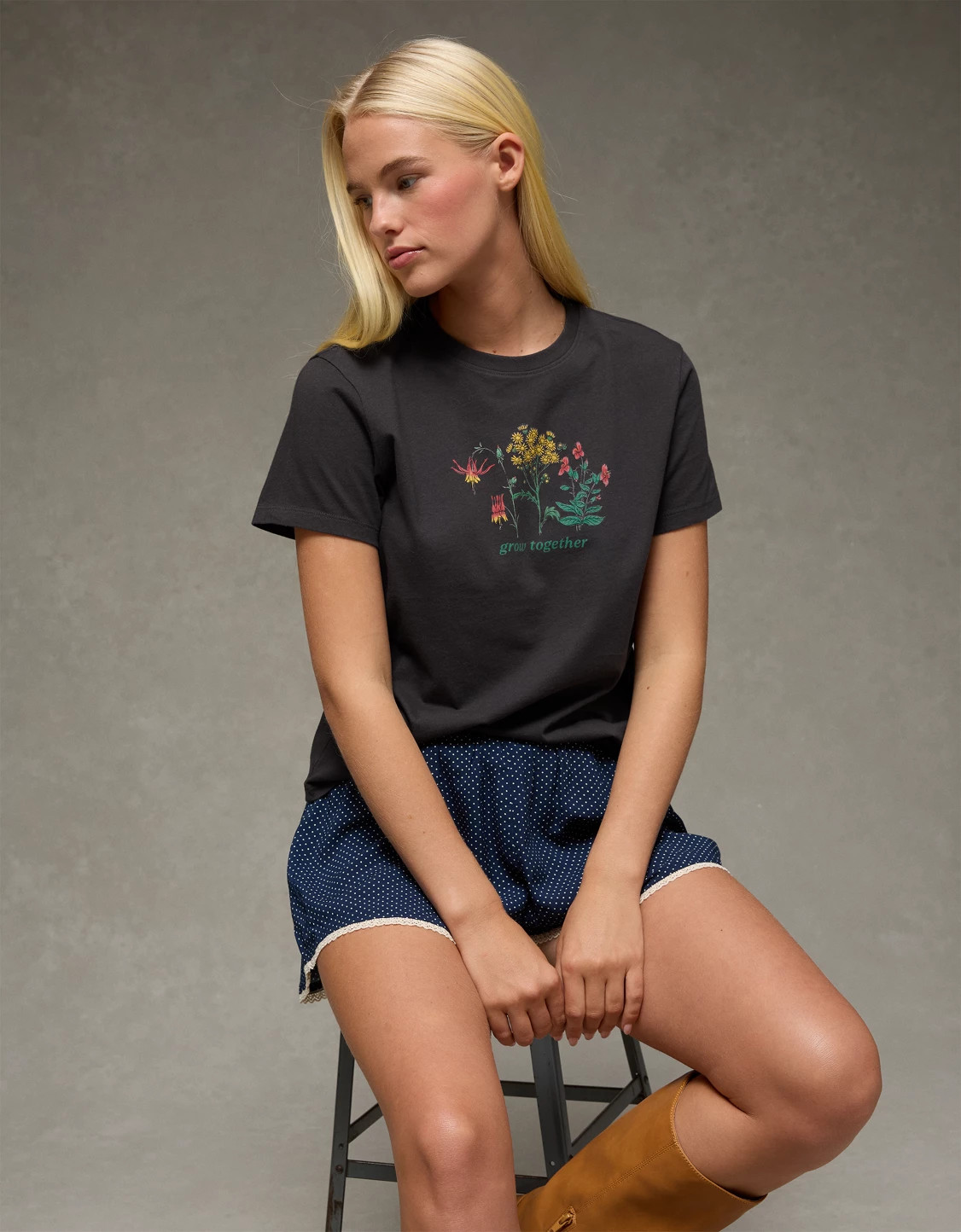 AE Everyday Graphic T-Shirt | American Eagle Outfitters (US & CA)