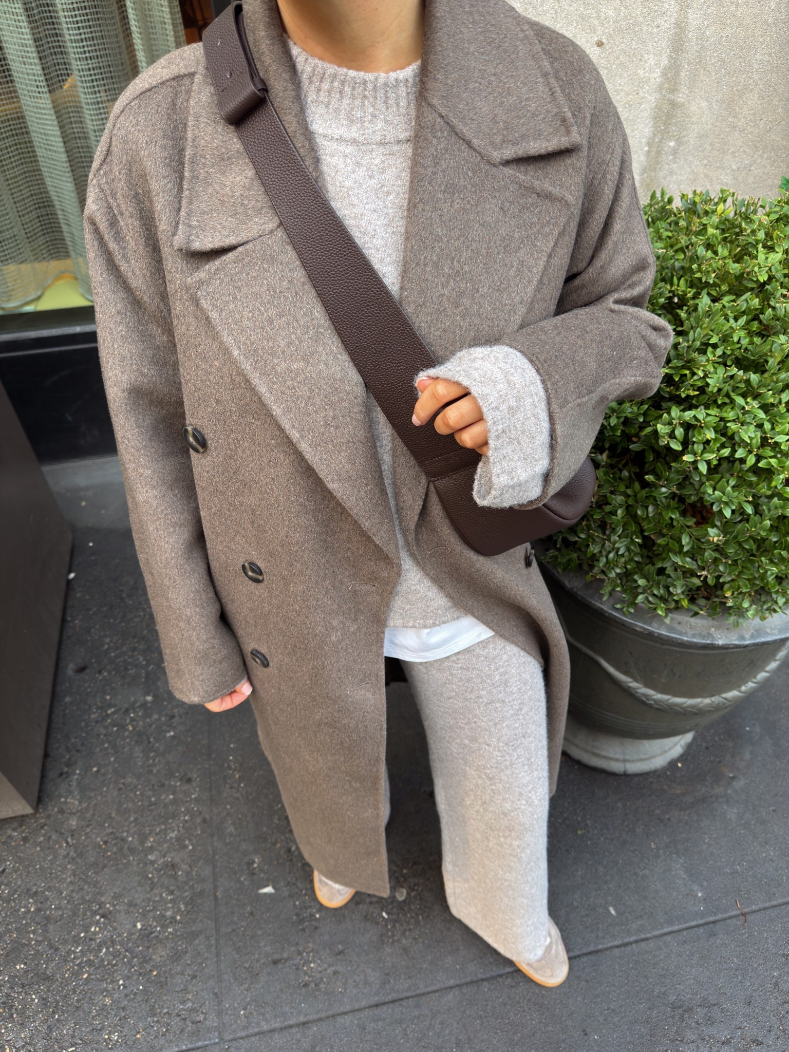 Coffee run outfit 

#LTKtravel #LTKwinter #LTKautumn