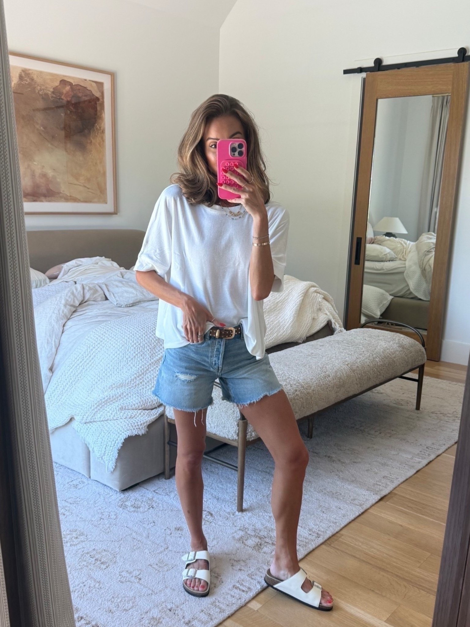 Amazon tee that is the best free people dupe 👏🏼 only $20 and the perfect basic! 🤍 runs a little big / wearing small for an oversized fit
