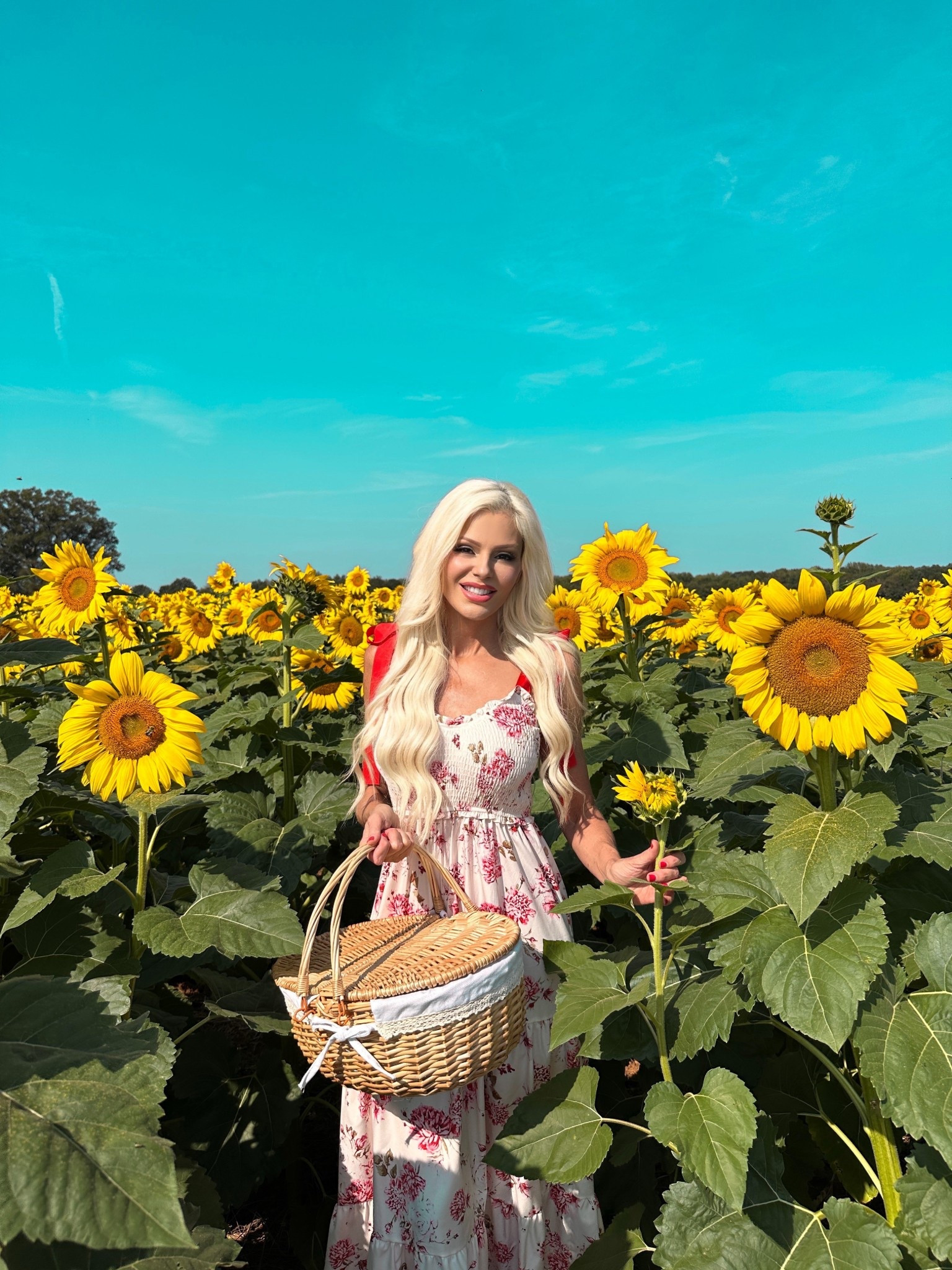 I love this dress. Flattering fit. Wearing a size small and I have it in 4 different prints. 

#LTKOver40 #LTKFallSale #LTKWedding