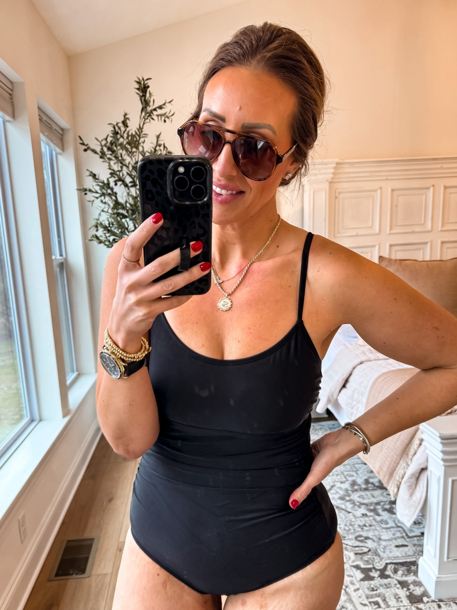 One piece size large 


#LTKmidsize #LTKfindsunder50 #LTKover40