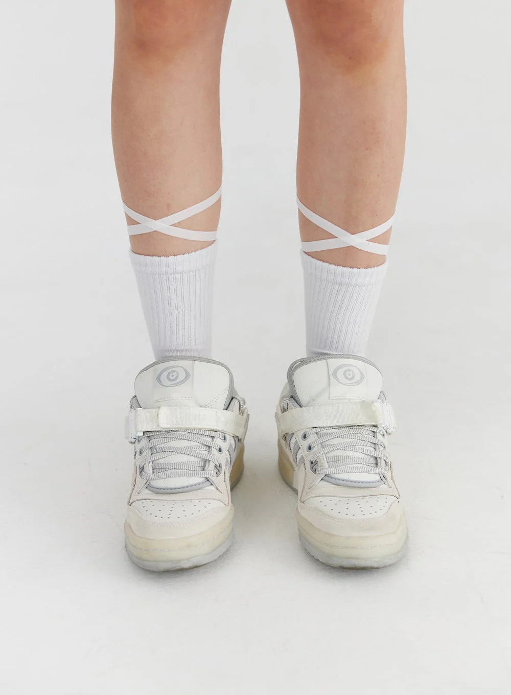 Strap Socks CS326White / One Size | Lewkin