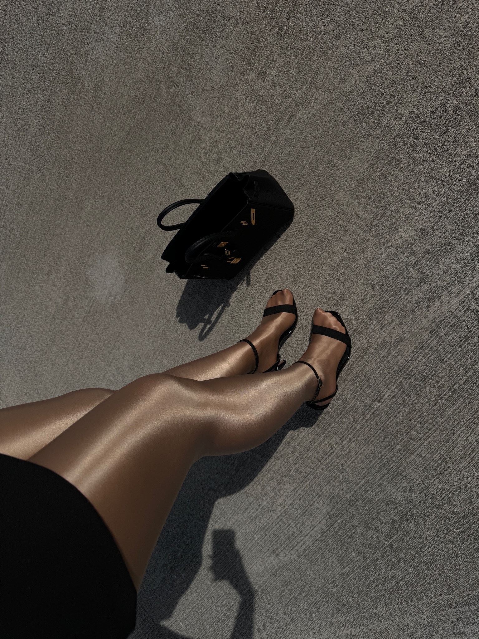 Amazing gold tights 

#LTKfindsunder50 #LTKSeasonal #LTKparties