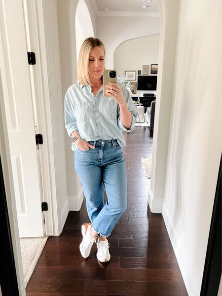 Denim on denim, my favorite.  And everything goes with these New Balance, they’re on constant rotation right now.

P.S. I cut the hem on my jeans for a raw hem and to hit right at my ankle.  I’m 5’7” but have short legs.



#LTKover40