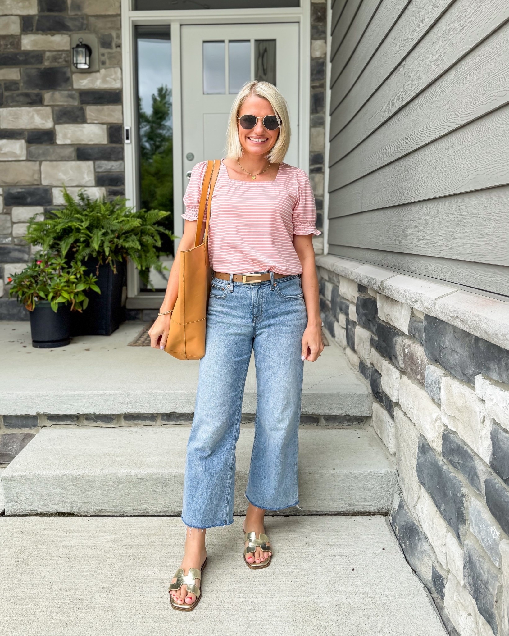 What I wore this week as a 40-year old mom! Top-small || jeans- 25/petite

#LTKFindsUnder100 #LTKStyleTip #LTKPetite