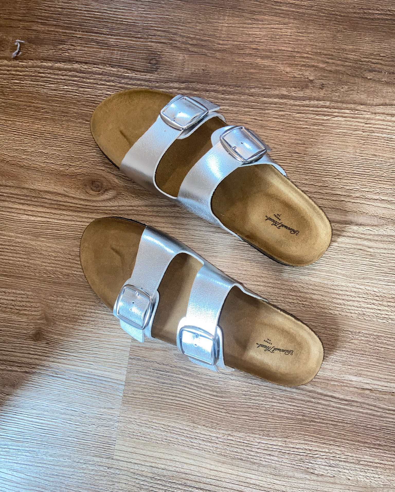 Metallic sandals
Affordable double buckle sandals


#LTKstyletip #LTKshoecrush #LTKfindsunder50