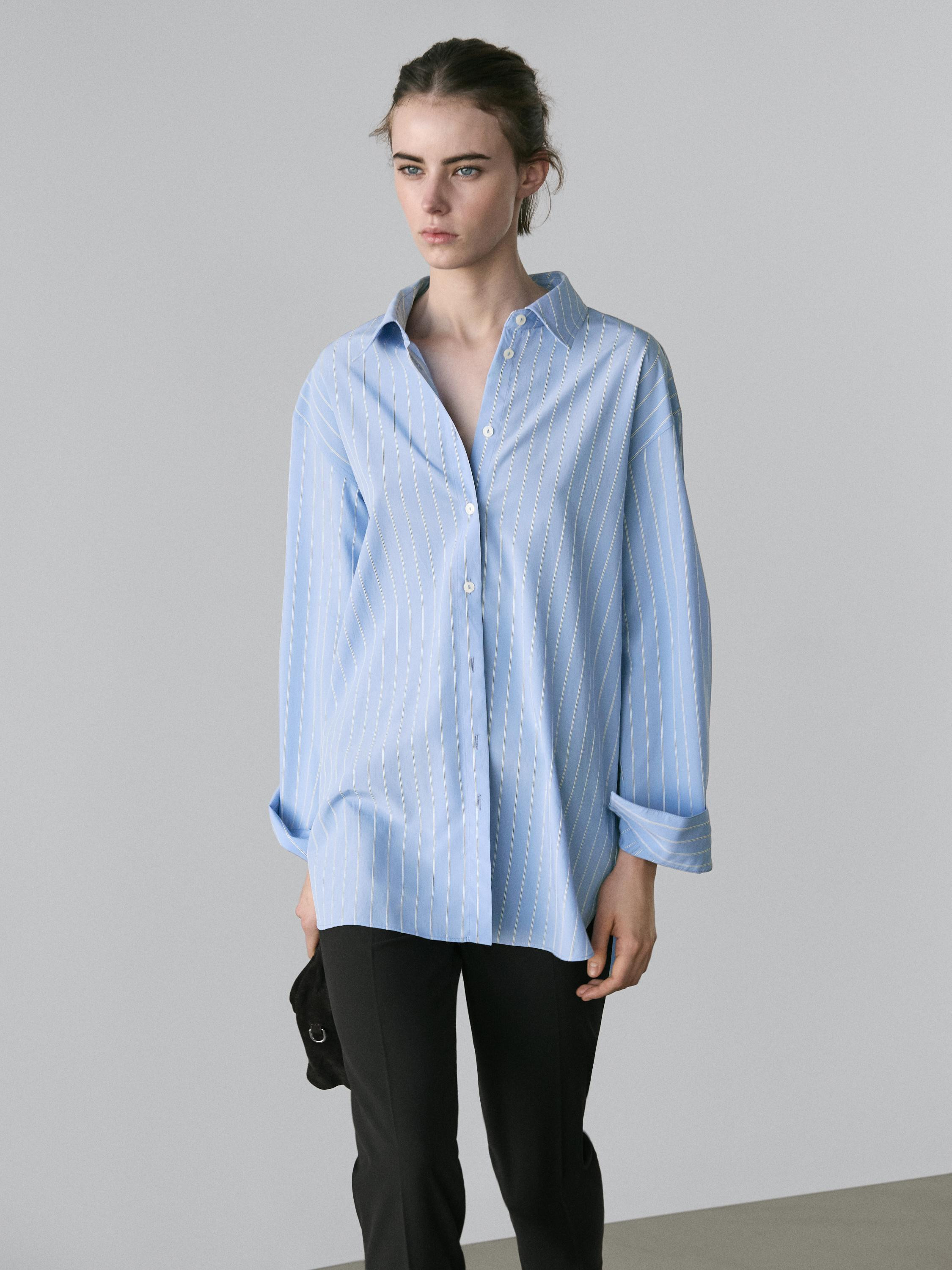 VOIR LE LOOK
Chemisier ample à rayures

 69,95 €  Couleur:  Bleu  Ajouter au panier | Massimo Dutti FR