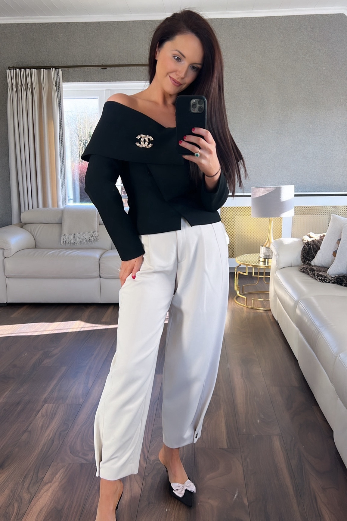 GRWM for Sunday lunch 🖤🐝

Wearing:
▪️Black top: Karen Millen (Ad - Use code JENNIFER20 for 20% off) 
▪️Brooch: Chanel 
▪️Cream pants: Zara 
▪️Shoes: Oh Hello Clothing  
▪️Bag: Chanel  

#Sunday #Sundaystyle #Lunch #CasualStyle #GRWM #getreadywithme #fashion #FYP #FourYourPage #ootd #outfitoftheday #outfitinspiration #outfitofthedaychallenge #Zara #ZaraClothes #Wearingmywardrobe #30wears #Rewearingmyclothes #Zara #Zaraoutfits #Zarafashion #Chanel #ChanelClassicFlap #KarenMillen Mixing #HighStreet and #HighEnd 

#LTKshoecrush #LTKworkwear #LTKfindsunder100