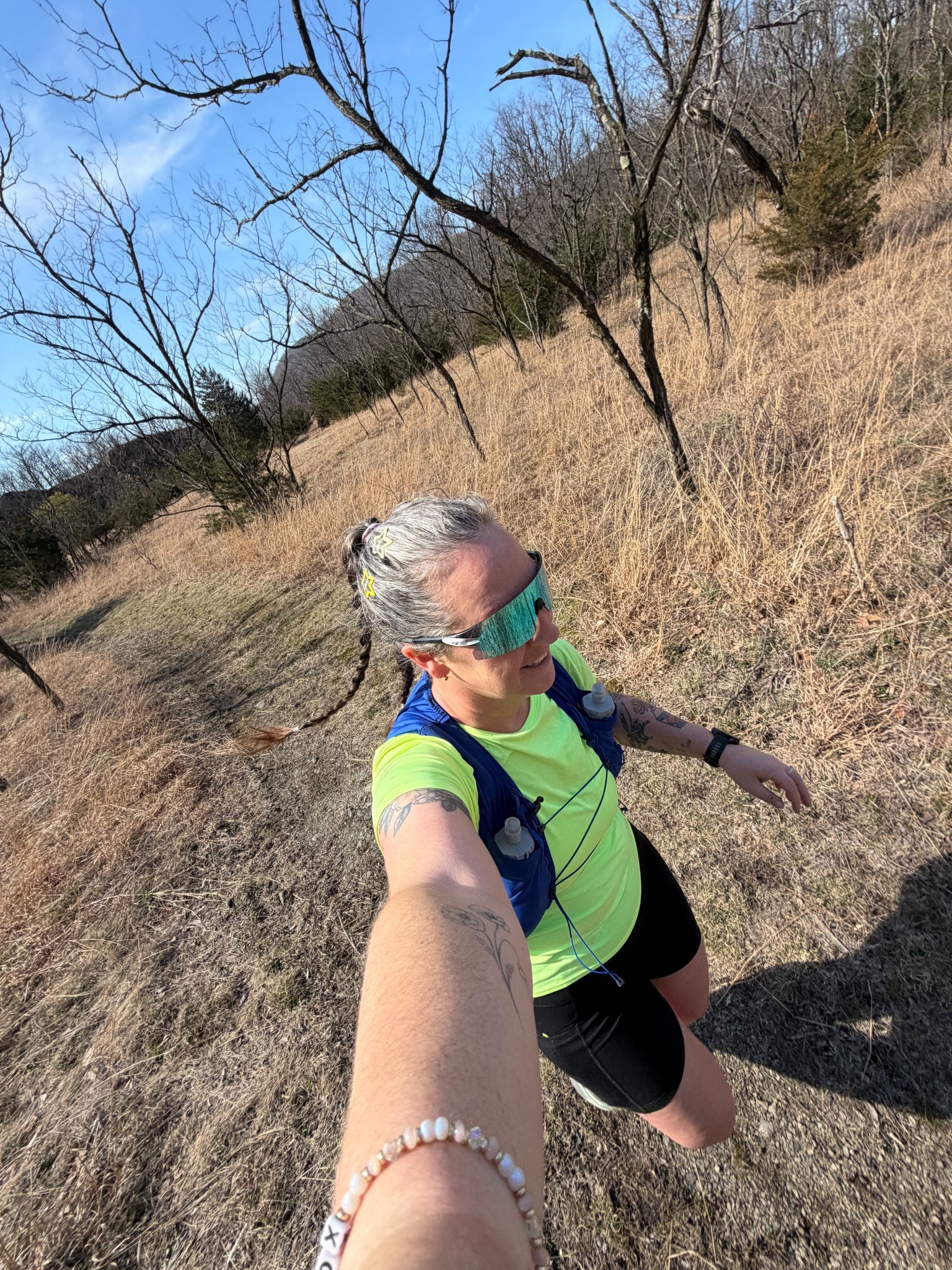trail running day! ⛰️ got 8 miles in with friends in the most gorgeous weather! 

#LTKActive