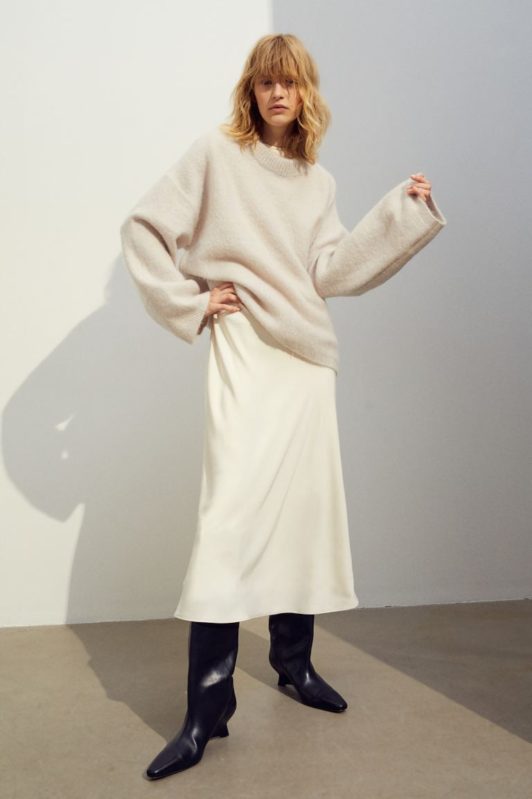 Oversized mohair-blend jumper | H&M (UK, MY, IN, SG, PH, TW, HK)