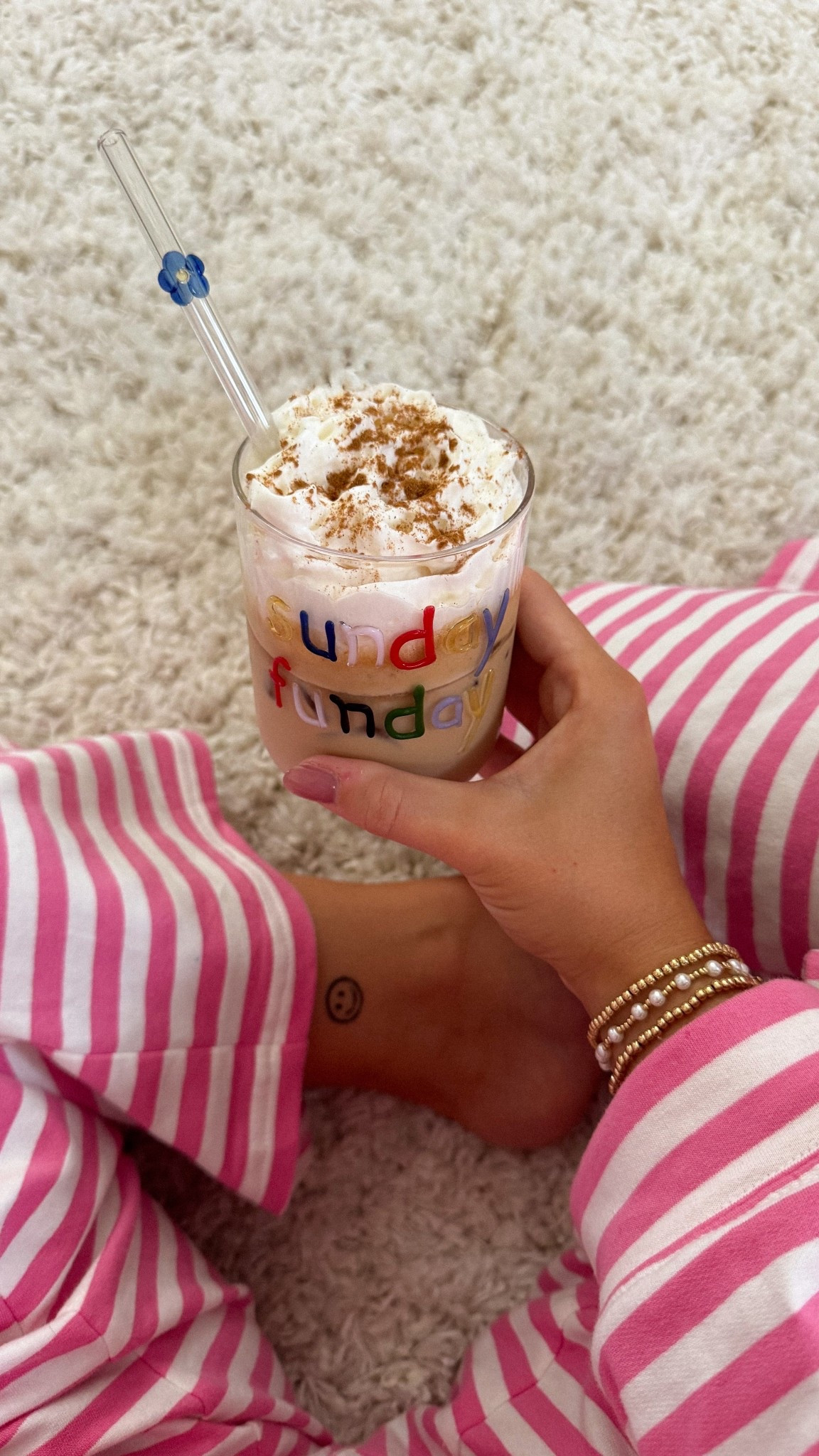 my Sunday coffee cup 🌸🤸☕️ 