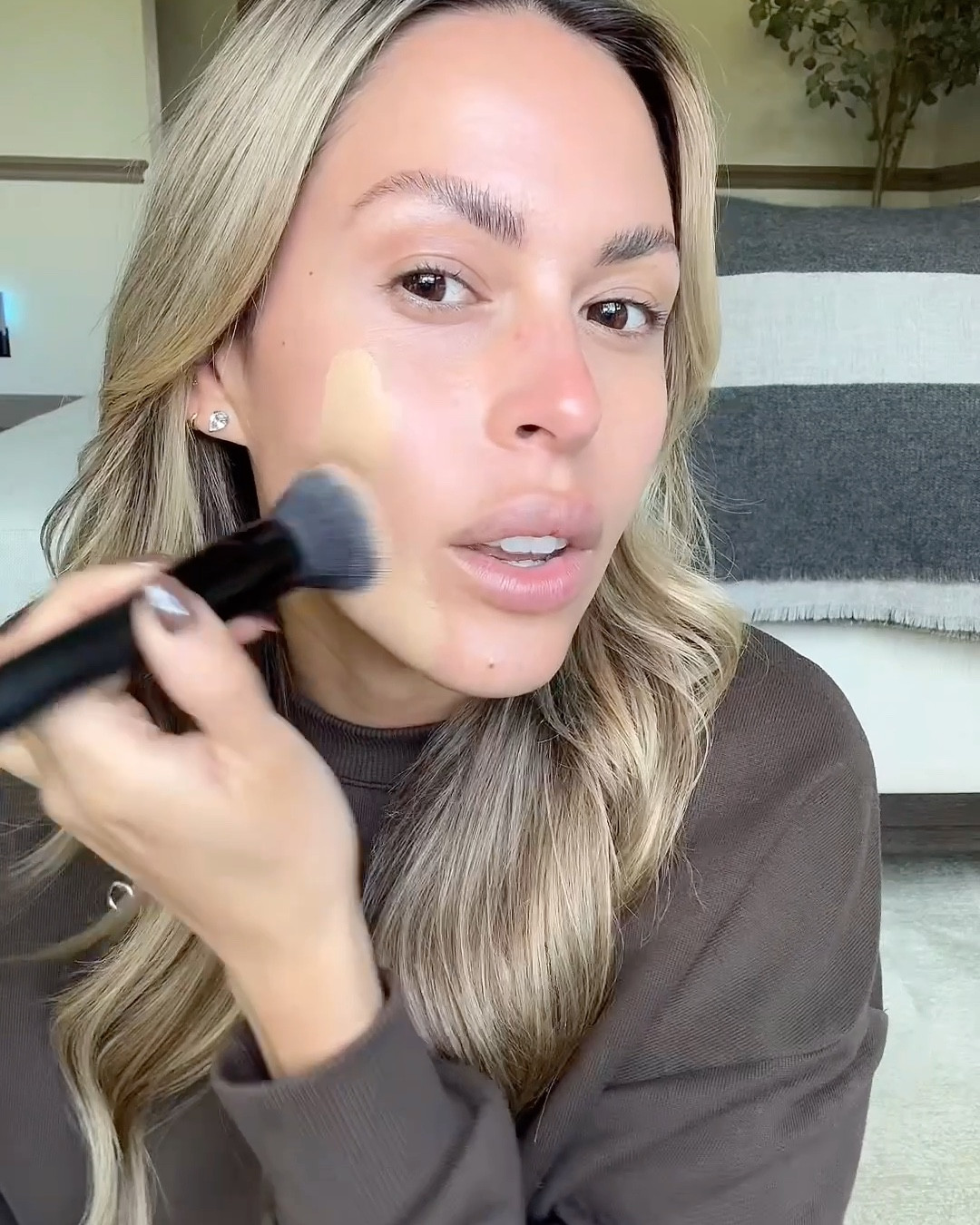 Im so impressed with the @YENSA
Beauty products. Im a new fan! This doundation will be in my top drawer because is that good. Have you tried their products yet? #yensabeauty #gifted #yensafoundation #skincaremakeup
#matureskinmakeup

#LTKBeauty #LTKFindsUnder50 #LTKVideo