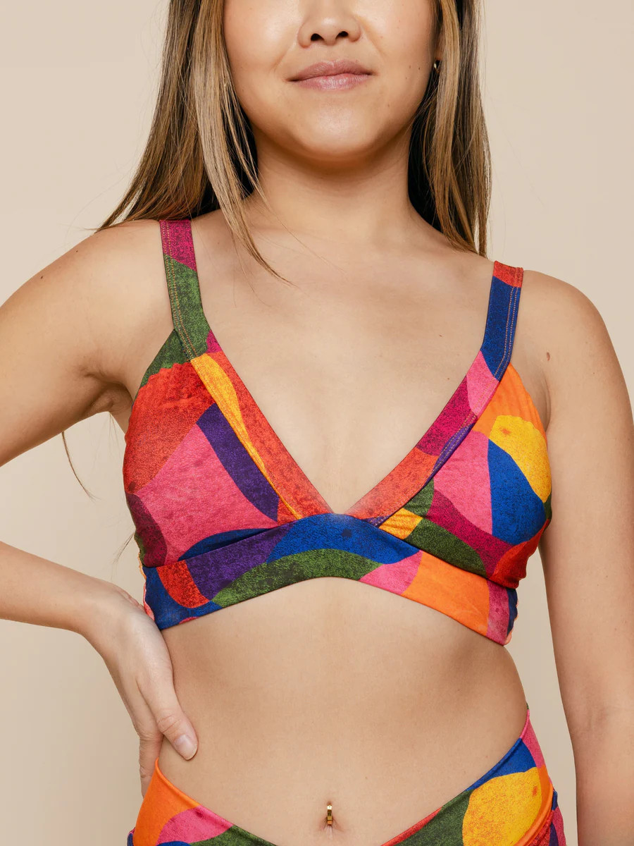 Banded Triangle Top in Isla | Kitty & Vibe