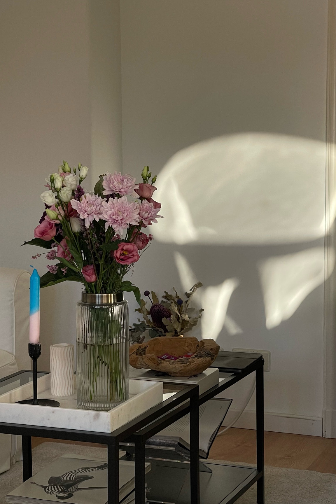 actually…
Candles: The Blossom Store & 365OhSo
Vase: The Blossom Store