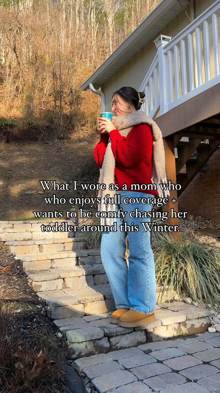 Winter outfit - toddler mom approved 🙌🏻

Abercrombie 90’s relaxed jeans, American eagle huge fluffy scarf! Red button up sweater ❤️ gold hair clip. 